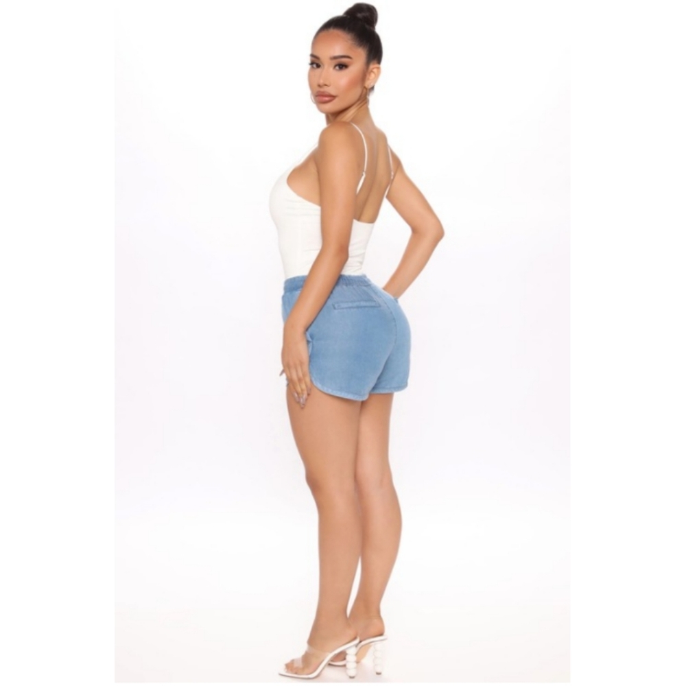 Short Shorts - Picture 6 of 6